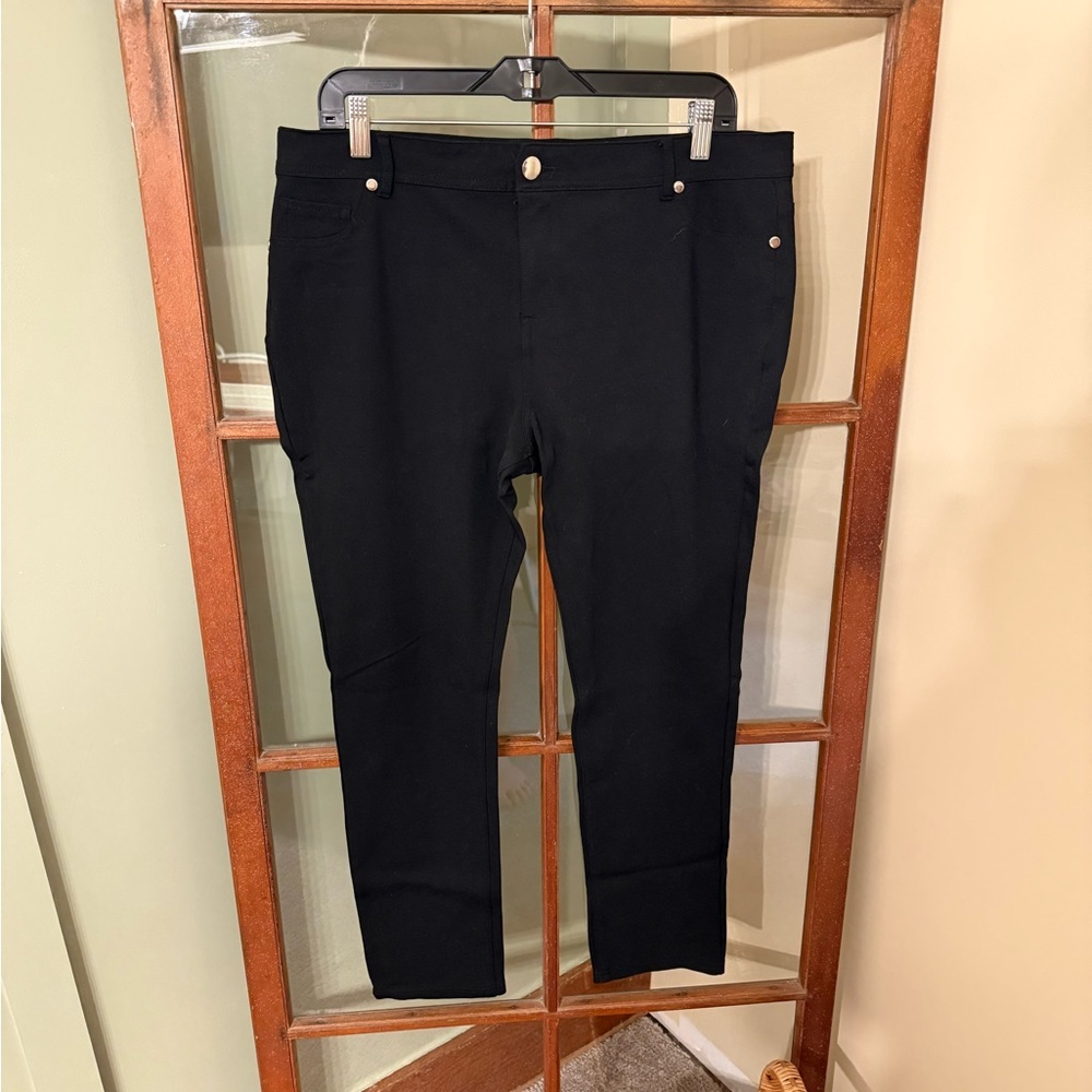 Ashley Classics Black Skinny Jeans - Size 2X